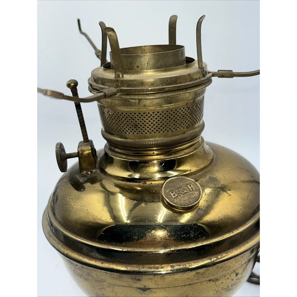 Antique Electrified Bradley & Hubbard Oil Lamp Made In USA Fleur de Lis